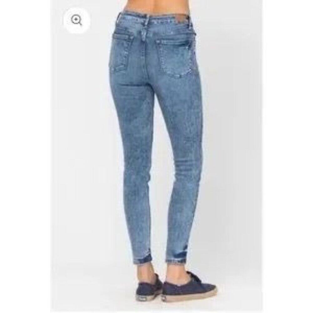 Judy Blue Jeans Womens 11/30 Blue Skinny Fit Acid Wash Stretch Denim JB88158 - Picture 2 of 13